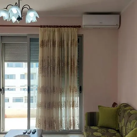 Miri דירה
